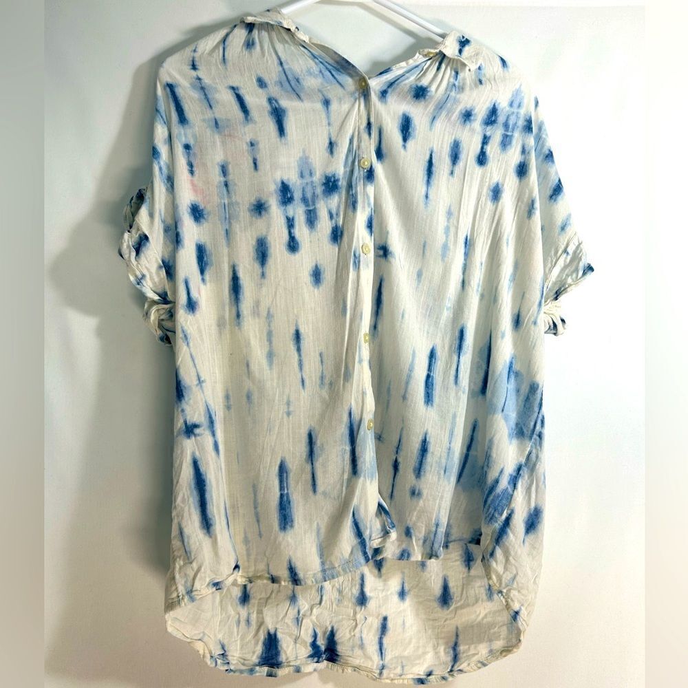 Gap S Women's Linen White with Blue Tie
Dye Short Sleeve Button Shirt A